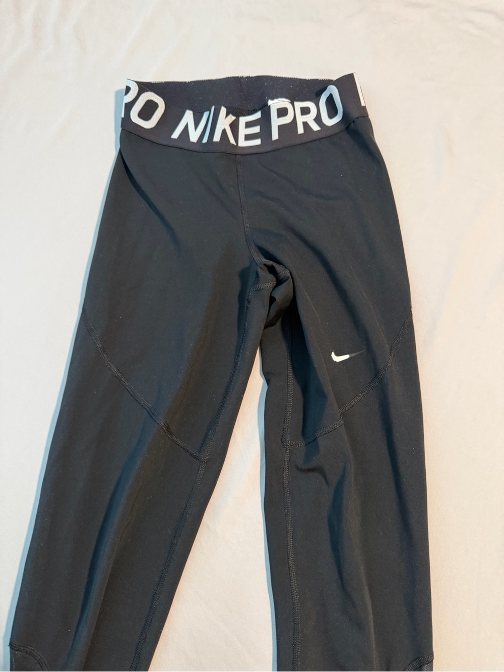 Nike pro black leggings.